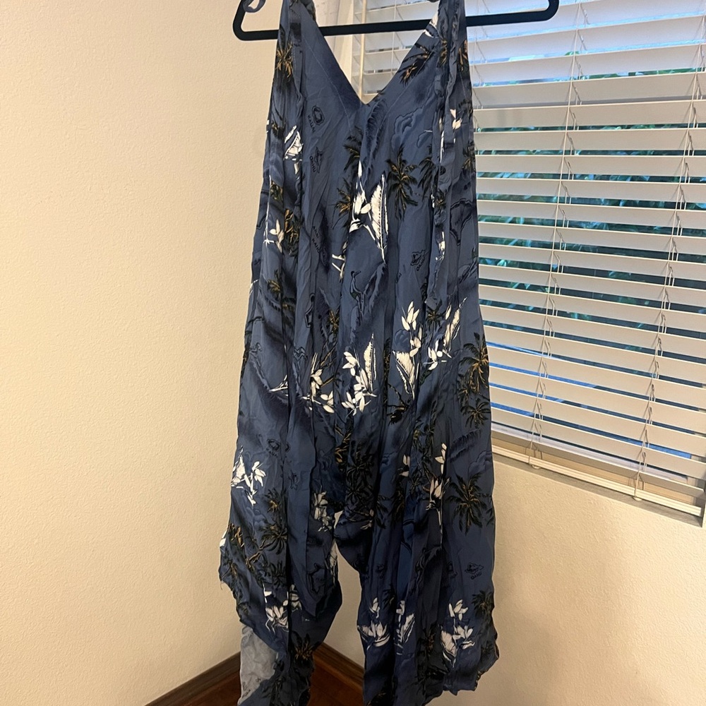 Hawaiian adjustable jumper